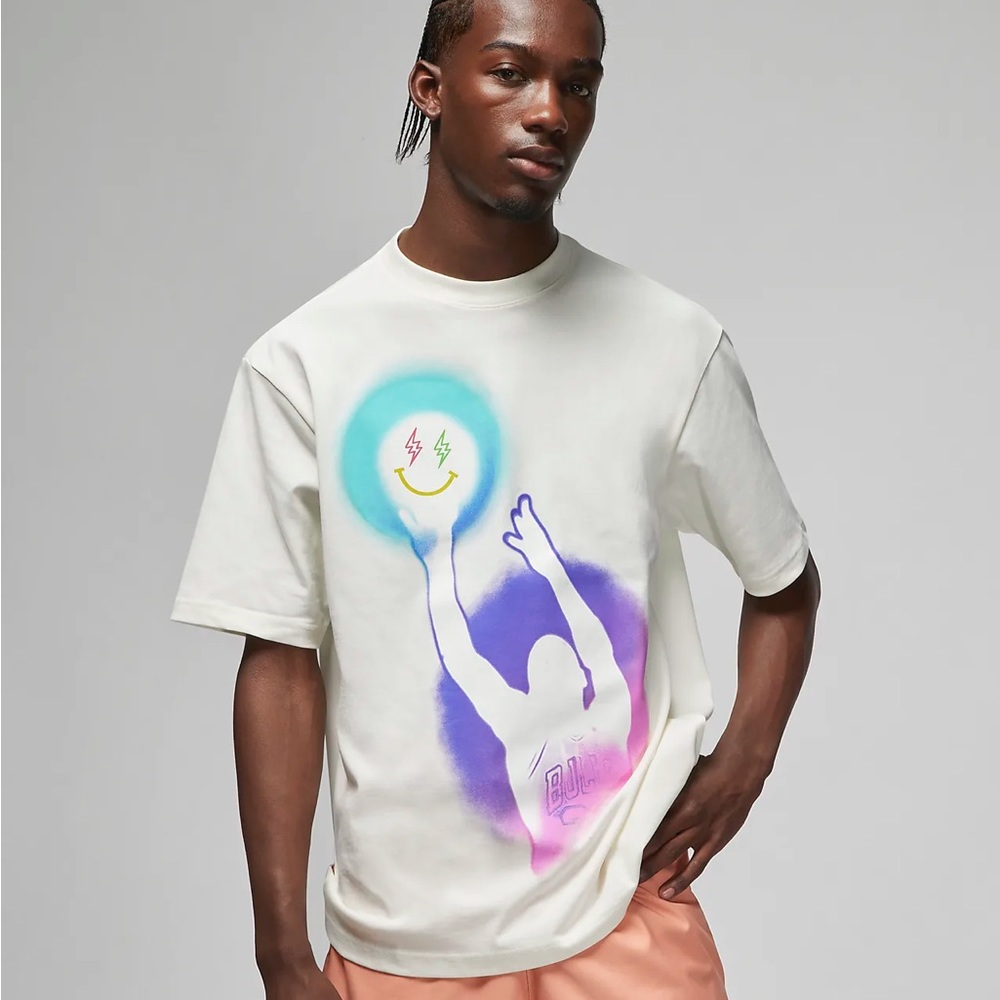 Air Jordan Men's x J Balvin SS Sail T-Shirt DR2962-133 BRAND NEW XL